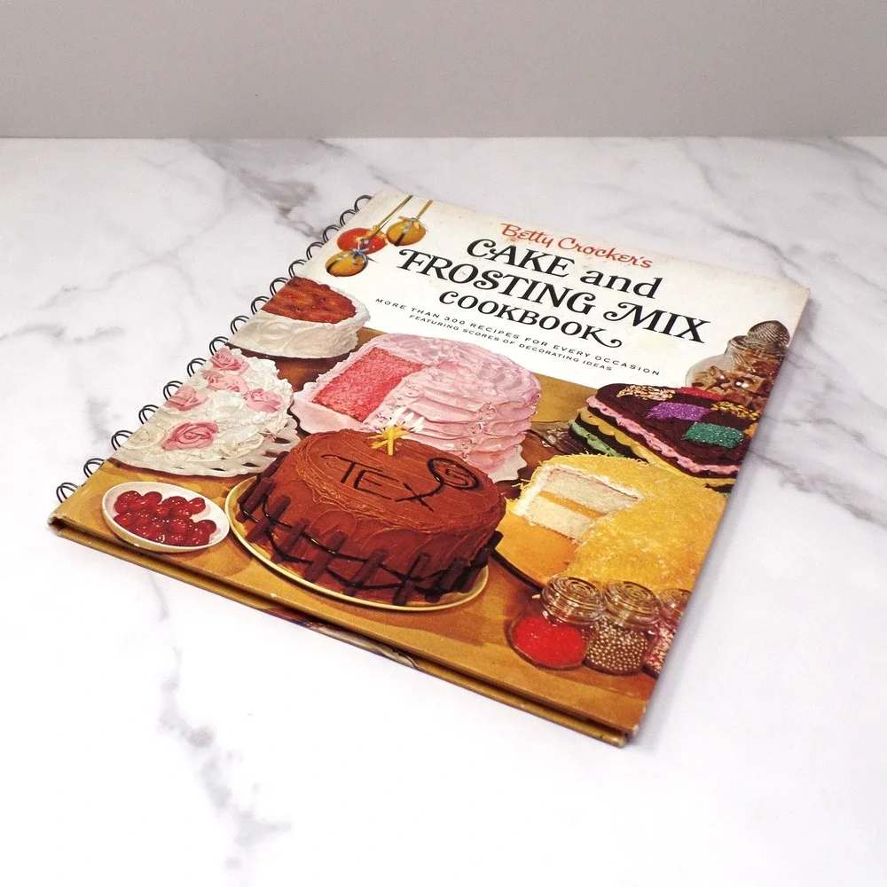Vintage Betty Crocker's Cake and Frosting Mix Cookbook, 1st Ed - 1st Printing
